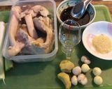 Hình bước làm 1 của món Gân bò kho tộ