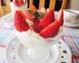 A picture of step 5 of Strawberry Yogurt Custard Parfait.