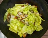 A picture of step 5 of Chikuwa and Cabbage Stir-Fried in Mayonnaise and Ponzu.
