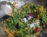 A picture of step 4 of Dal palak.