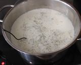 Foto del paso 3 de la receta: Queso rojo de leche fresca con frutos secos