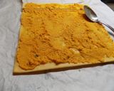 Foto del paso 2 de la receta: Pionono con mayonesa de zanahorias relleno con rúcula, jamón y queso