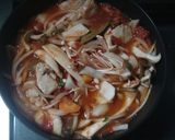 A picture of step 4 of For Valentine's Day Boiled chicken with tomato cream.