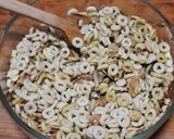 Foto del paso 3 de la receta: Mix Botanero de Cereal con Frutos Secos