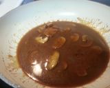 A picture of step 5 of Jagerschnitzel.
