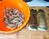 Foto del paso 1 de la receta: Mix de Langosta y Camarón al ajillo