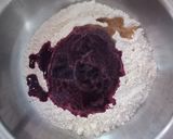 A picture of step 3 of Beetroot Paratha.