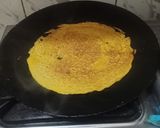 A picture of step 4 of Besan Chilla.