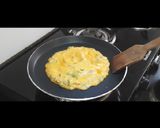 बेसन चीला (Besan cheela recipe in Hindi) रेसिपी चरण 8 फोटो