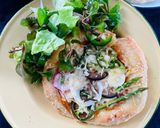 รูปขั้นตอนการทำที่ 7 ของ พิซซ่าหน้าผัก2 ซอส🍕🥦🍅Veg Pizza with Tomato and Ranch Sauce🫑