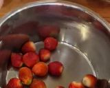 Foto langkah ke 2 dari resep Strawberry Jam Homemade (2 Bahan).
