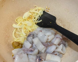 Foto langkah ke 3 dari resep 75. Cumi Asam Manis Super Simple.