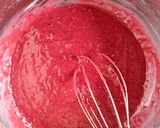 Foto langkah ke 4 dari resep Banana Red Velvet Cheese Muffin.