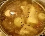Húsleves pulykaszárnyból recept fázis 5 fotója