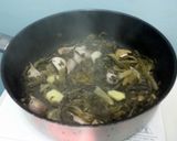 A picture of step 2 of Preserved Mustard Green Stew / Vegan.