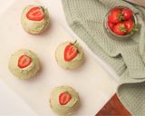 A picture of step 19 of Strawberry Cake with Vanilla Matcha Buttercream Frosting.