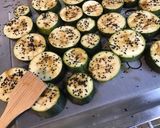 Une image de l'étape 4 de Courgettes grillées aux épices et citron (recette plancha).
