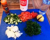 A picture of step 1 of Egyptian typical salad.
