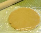 A picture of step 2 of Crispy and Round Peanut Butter Cookies.