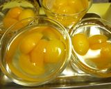 A picture of step 6 of Early Summer Loquat Jello.