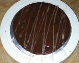 A picture of step 8 of Chocolate candy cake.