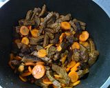Foto del paso 1 de la receta: Estofado de garbanzos en conserva