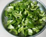 A picture of step 1 of Bell pepper / Shimla mirch ki besan wali sabji.