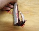 A picture of step 3 of No Fishy Smell! Soft All the Way to the Bones! Sardines Simmered in Umeboshi and Ginger.