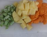 Foto langkah ke 2 dari resep Sup daging bening.