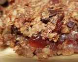 A picture of step 4 of Cacao cranberry flapjack bites.