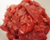 Hình bước làm 1 của món Bún chả giò thịt bò xào