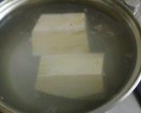 Foto del paso 1 de la receta: Yucas fritas perfectas a lo Carmelita