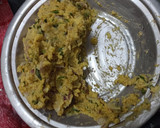 पोह्यांचे थालिपिठ (pohyanche thalipeeth recipe in marathi) रेसिपी स्टेप 6 फोटो 