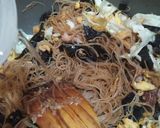 Foto langkah ke 5 dari resep Bihun Goreng ala Solaria.