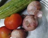 A picture of step 1 of Tricolour Salad.