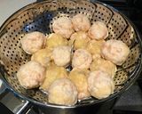 Foto langkah ke 3 dari resep Siomay Salmon Simple.
