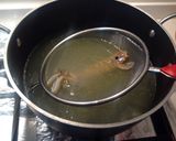 Foto del passaggio 2 della ricetta Tagliolini con cicale di mare e lupini