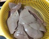 Hình bước làm 4 của món Cháo Tim Cật Gạo Lứt Tím