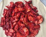 Une image de l'étape 2 de Tarte rustique aux pommes et compotée de framboises.