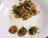 A picture of step 2 of Stuffed Cheese Idli.