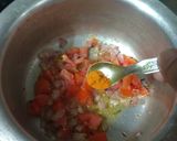 व्हेजिटेबल पंचमेल खिचडी (vegetable panchmel khichdi recipe in marathi) रेसिपी स्टेप 4 फोटो 