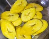 Gambar langkah 2 resipi Pisang Tanduk Goreng.