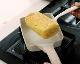 Foto langkah ke 5 dari resep Tamagoyaki Devina Hermawan.