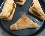 પફ (Puff Recipe In Gujarati) રેસીપી સ્ટેપ3ફોટો