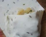 A picture of step 3 of Khati meethi aloo samosa chat.
