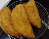 Foto langkah ke 9 dari resep Cireng Keju Isi Wortel Ayam.
