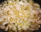 Foto del paso 5 de la receta: Filetes rusos en salsa de champiñones y setas