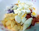 A picture of step 2 of Egg White And Apple Salad.
