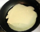 A picture of step 4 of Tinklee's Raspberry Crepes.