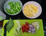 Foto langkah ke 1 dari resep Tumis jagung pare.